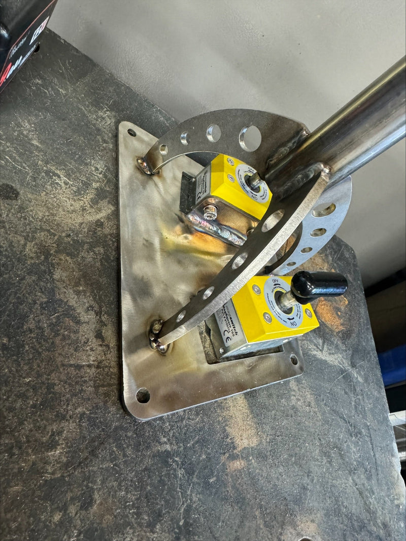 Switchable Magnets On Welding Hand Rest